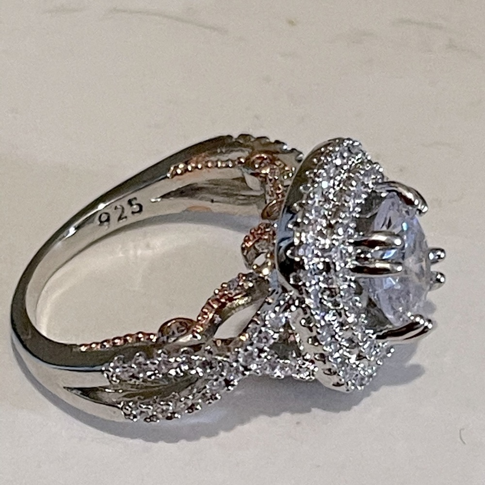 Gorgeous 925 Silver Rings Round Cut White Sapphire - Picture 9 of 9